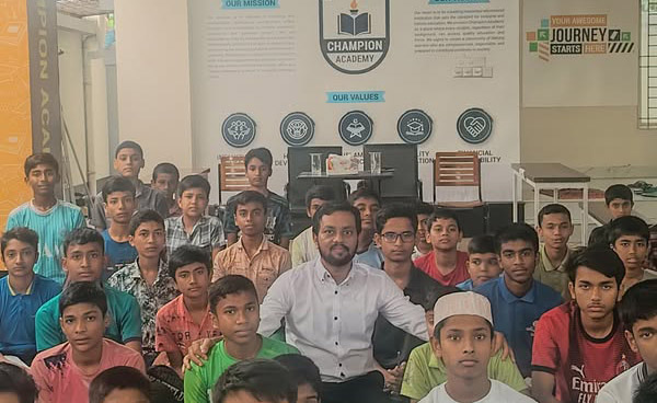 চ্যাম্পিয়ন একাডেমির বিতর্ক প্রশিক্ষক বাংলাদেশ ডিবেট ফেডারেশনের সম্মানিত ভাইস প্রেসিডেন্ট জনাব Saif Ahmed Khan Rezvy